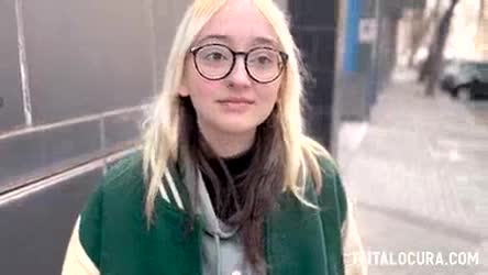 Putalocura - Pillada De Torbe A Friki Rubia Emejota Y Se La Folla