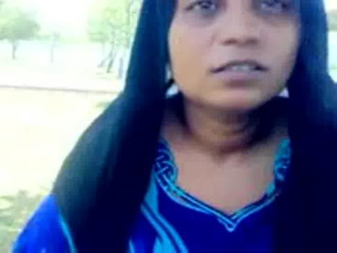 Abidaxnxx - Farida Bhabhi From Karachi : XXXBunker.com Porn Tube