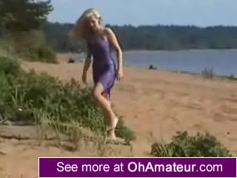 Amateur Caught Fucking On Beach Like Dogs 1