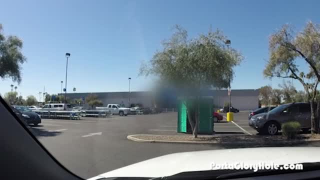 640px x 360px - Walmart Parking Lot : XXXBunker.com Porn Tube