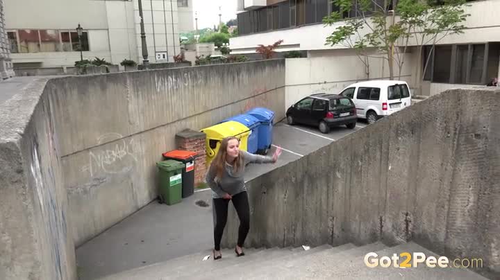 Very Public Pissing With This Cute Euro Girl