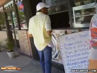 Paola Rey Enjoys Outdoor Hardcore Fuck With Big Dick - Thumbnail 2