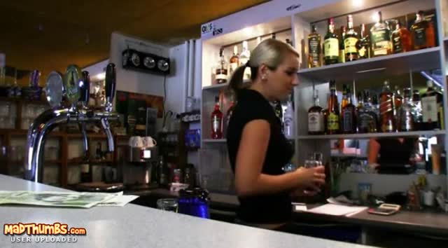 Blonde Bartender Gives Head For Cash : XXXBunker.com Porn Tube