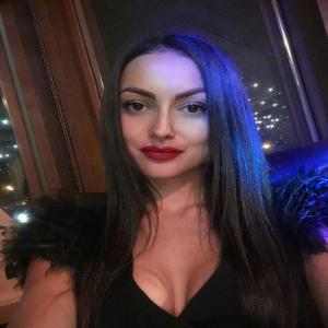 Emmahot90