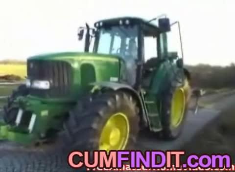 traktor in farm girl sex