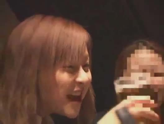 Girl Gets Gropped